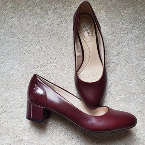 LifeStride Burgundy Shoes